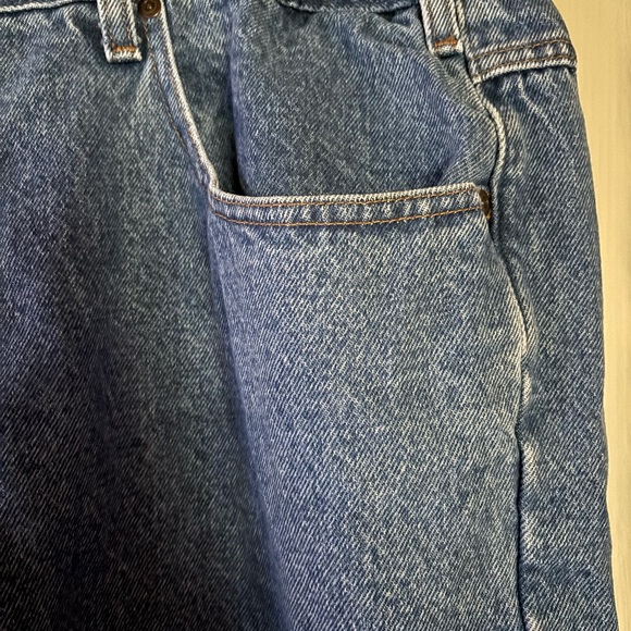 L.L. Bean blue denim jeans size 40 X 29 with elastic waistband. EUC. - Picture 4 of 9